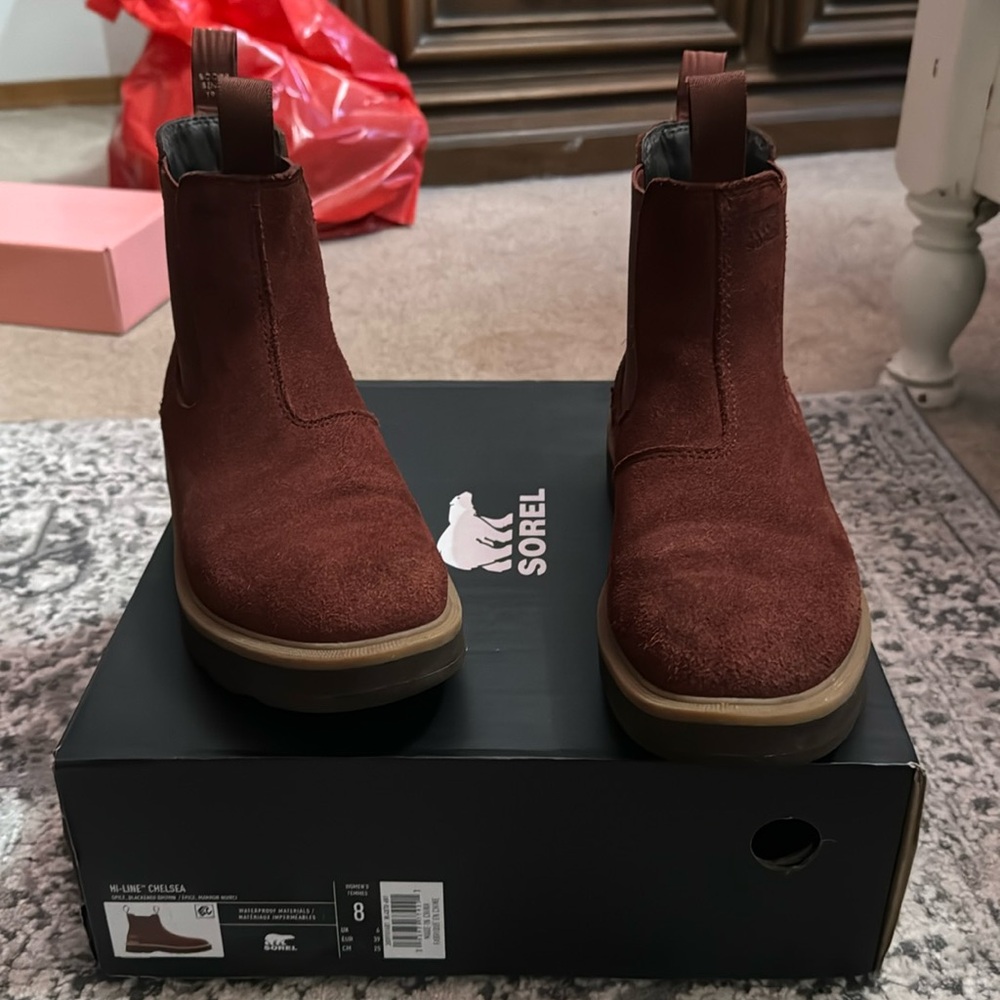 Women’s Hi-Line Chelsea Boot